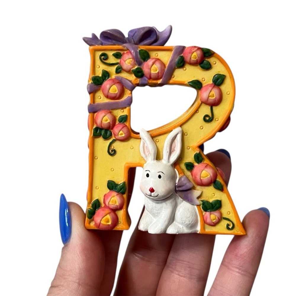 Mary Engelbreit Retired 1999 Resin Alphabet Letter R Rabbit Ribbon Roses